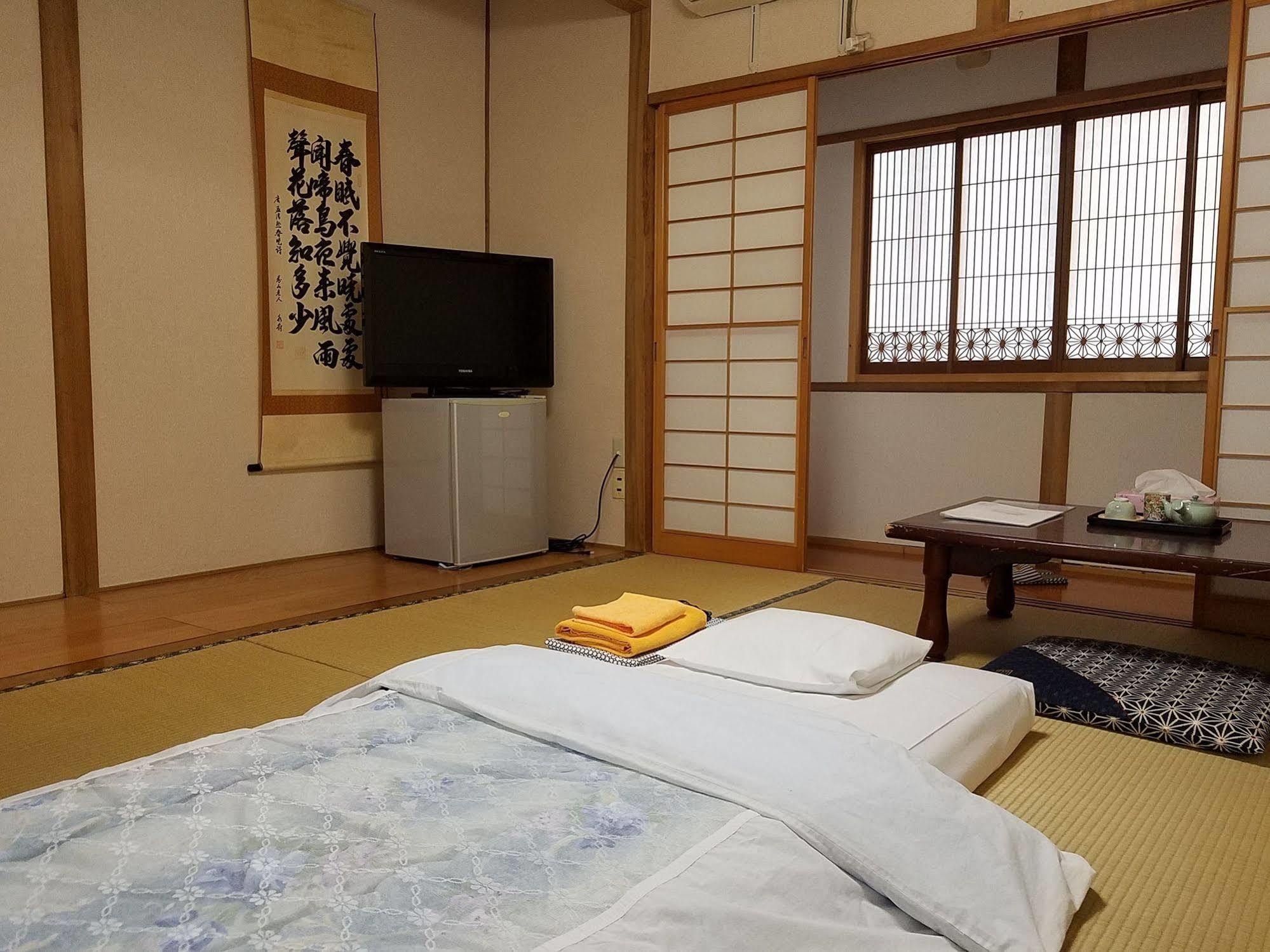 Ryokan Matsukaze Мацумото Екстер'єр фото